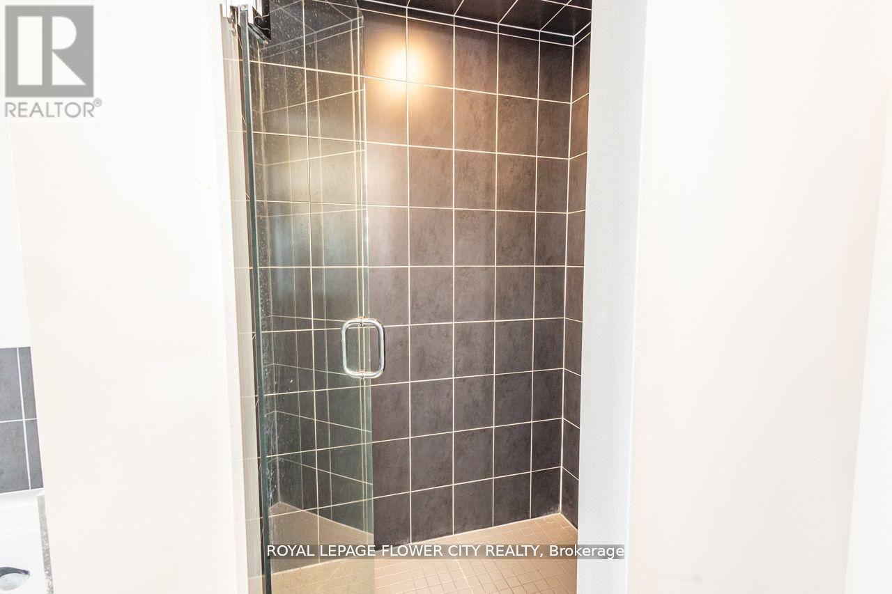 13 Ferragine Crescent, Bradford West Gwillimbury, Ontario  L3Z 2A6 - Photo 35 - N12959762