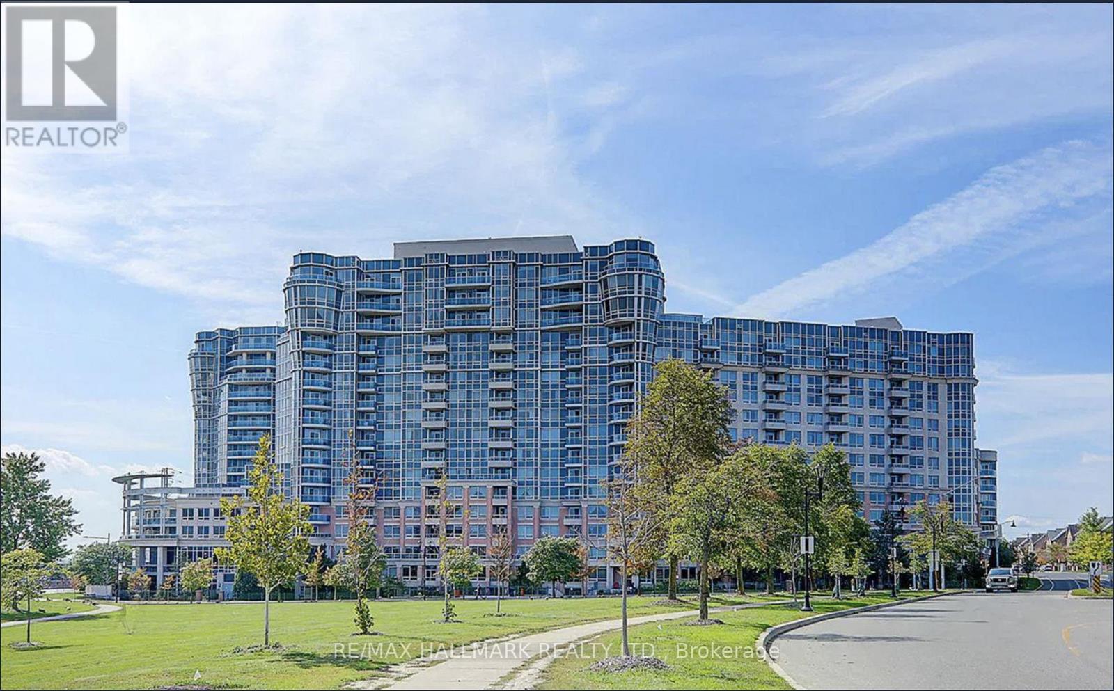 817 - 33 COX BOULEVARD, Markham, Ontario