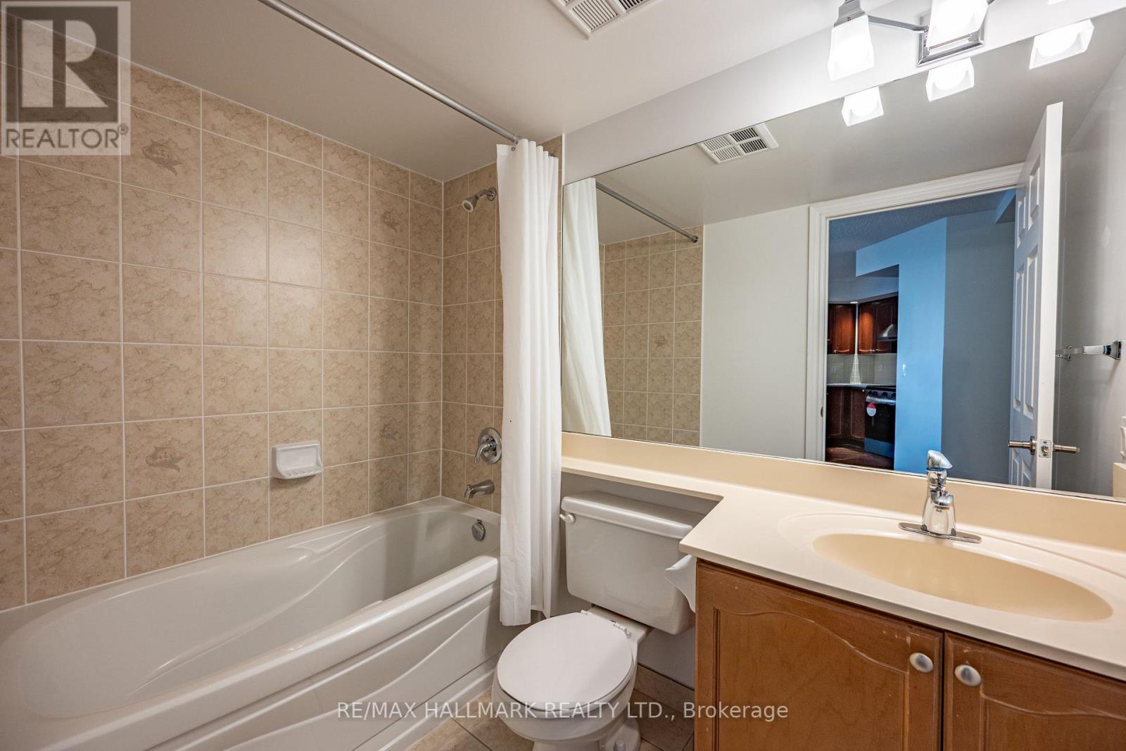 817 - 33 Cox Boulevard, Markham, Ontario  L3R 8A6 - Photo 12 - N12959786