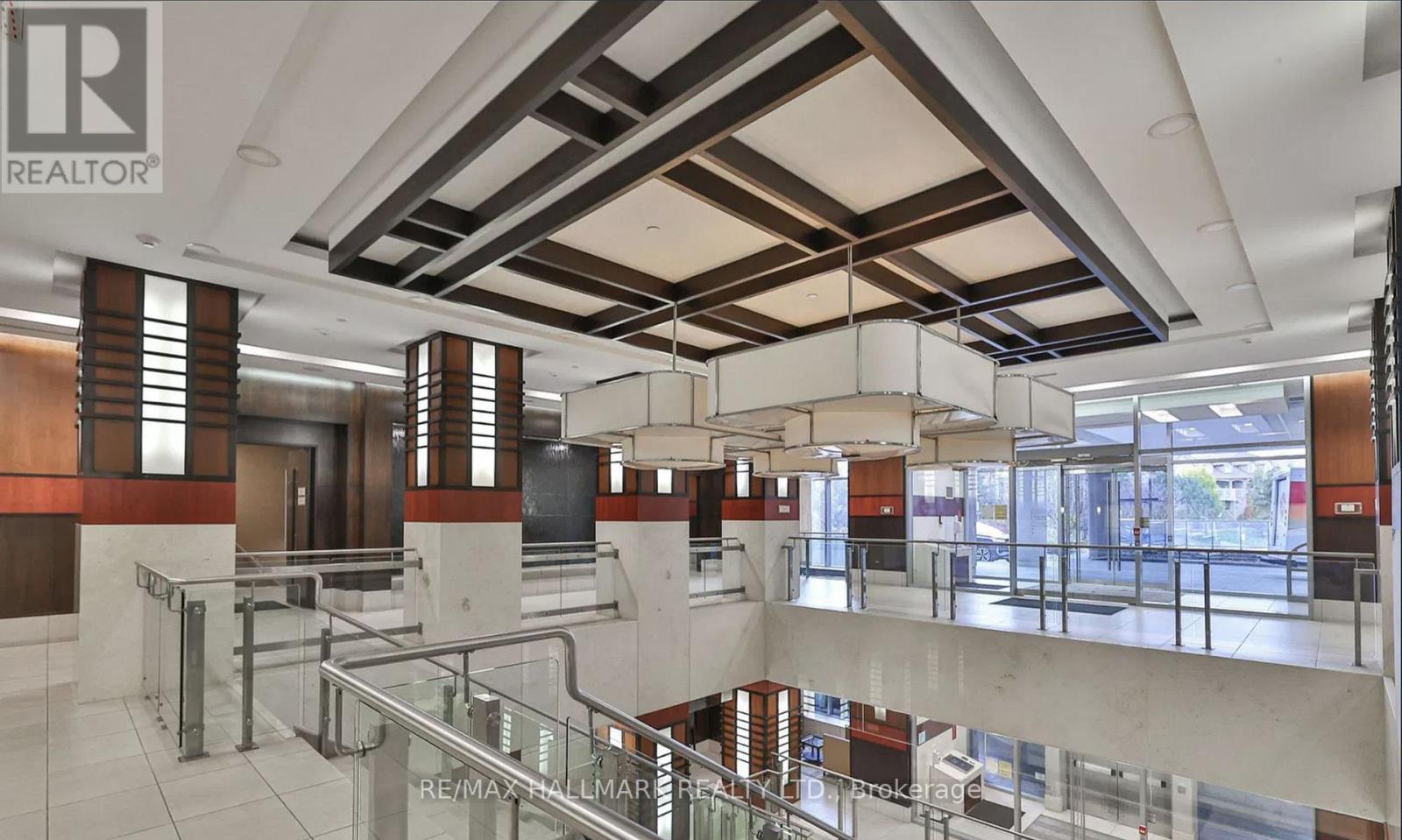 817 - 33 Cox Boulevard, Markham, Ontario  L3R 8A6 - Photo 2 - N12959786