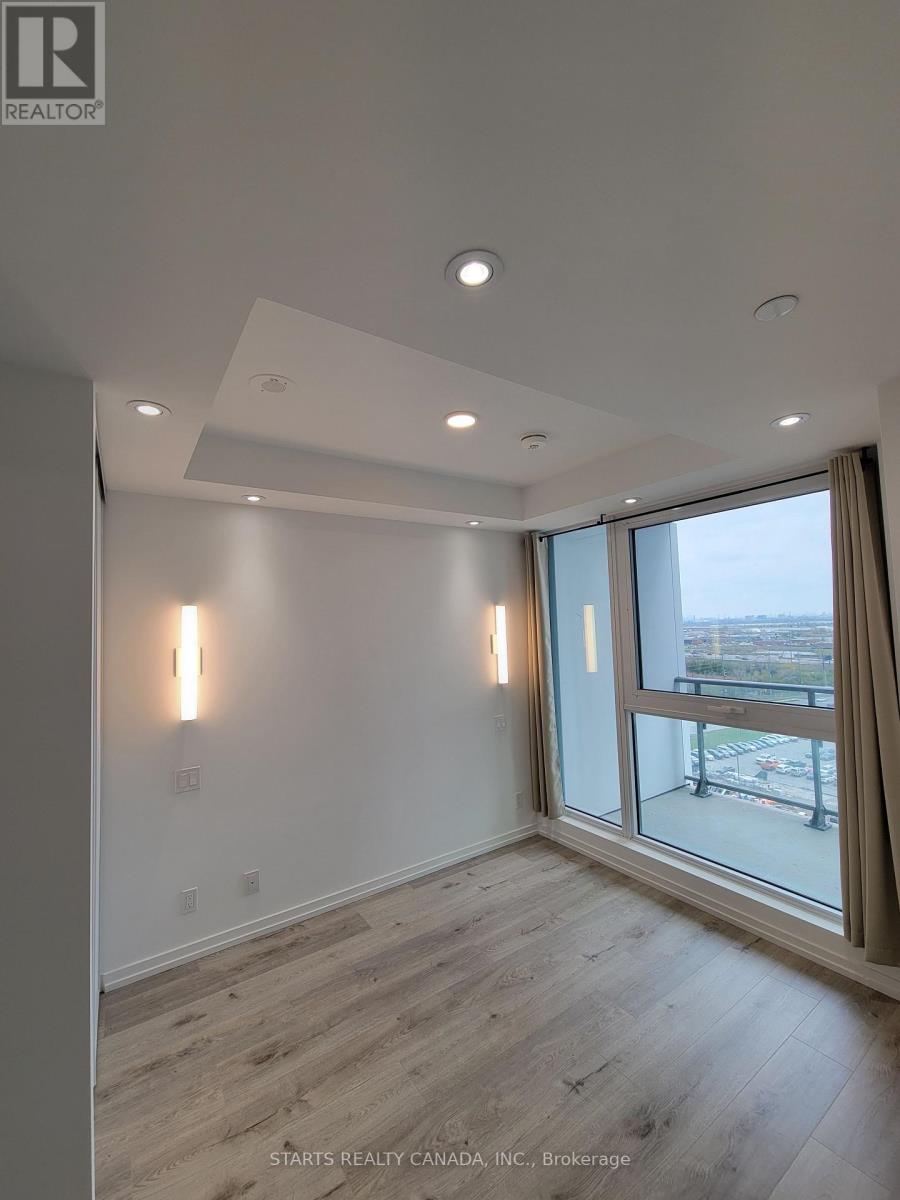 1007 - 1000 Portage Parkway, Vaughan, Ontario  L4K 0L1 - Photo 2 - N12959822