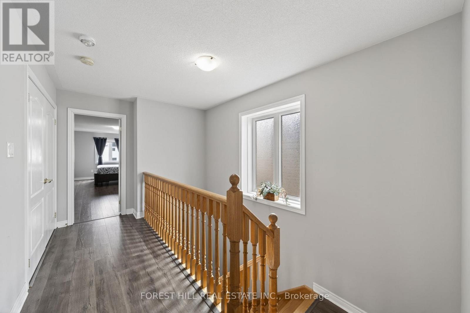 37 Greenwood Drive, Essa, Ontario  L3W 0N5 - Photo 11 - N12959824