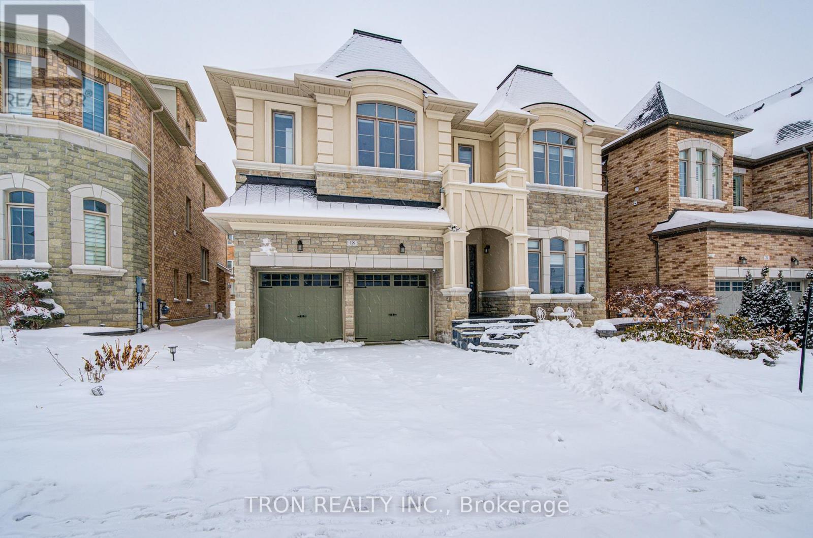 18 Giardina Crescent, Richmond Hill, Ontario  L4B 0G2 - Photo 1 - N12959908