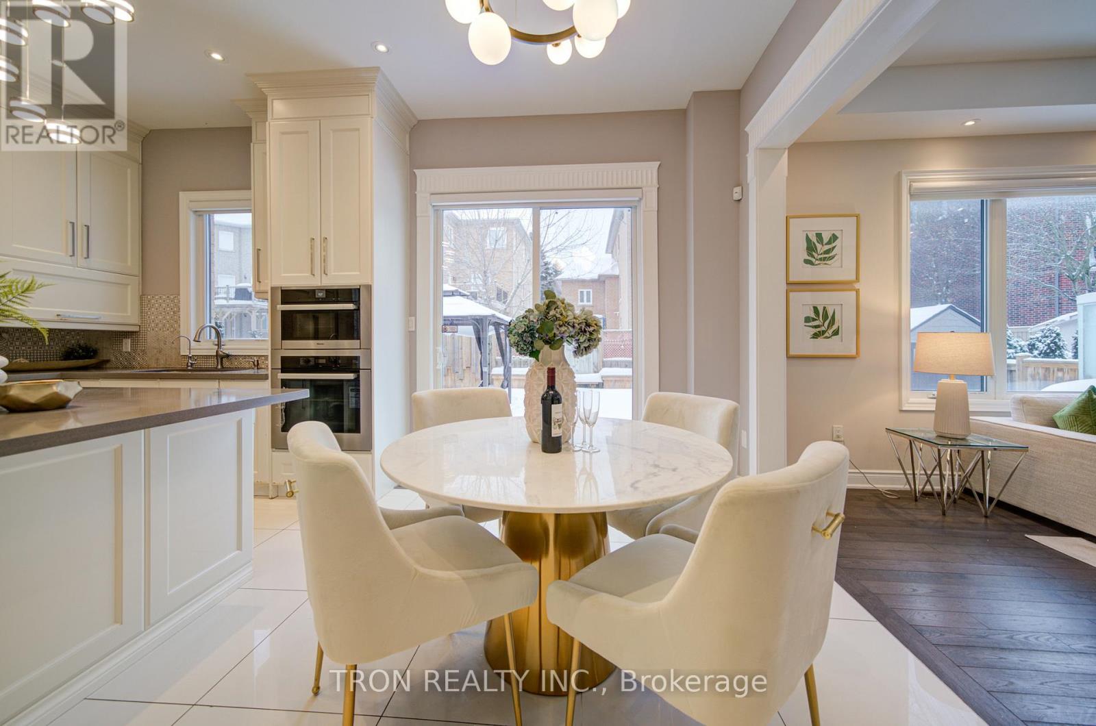 18 Giardina Crescent, Richmond Hill, Ontario  L4B 0G2 - Photo 13 - N12959908