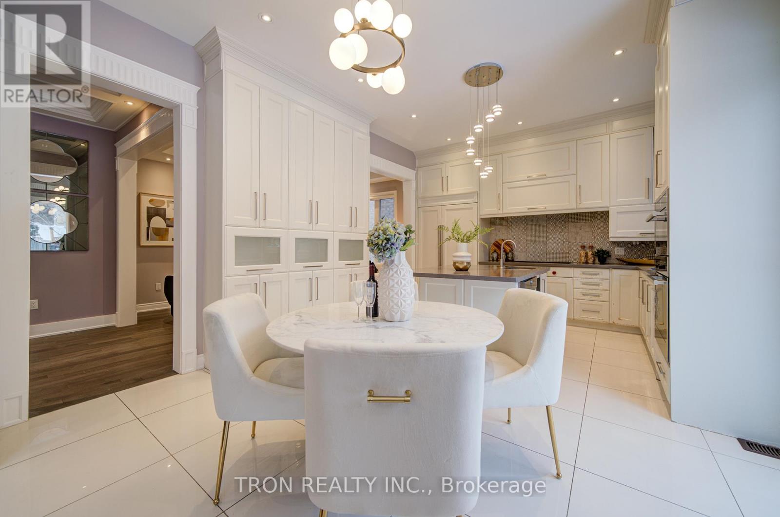 18 Giardina Crescent, Richmond Hill, Ontario  L4B 0G2 - Photo 14 - N12959908