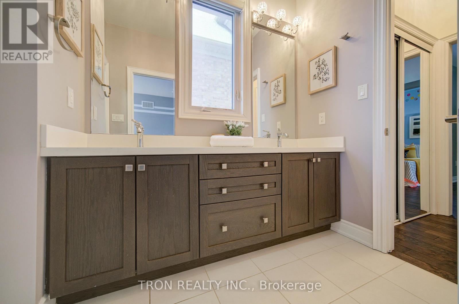 18 Giardina Crescent, Richmond Hill, Ontario  L4B 0G2 - Photo 27 - N12959908