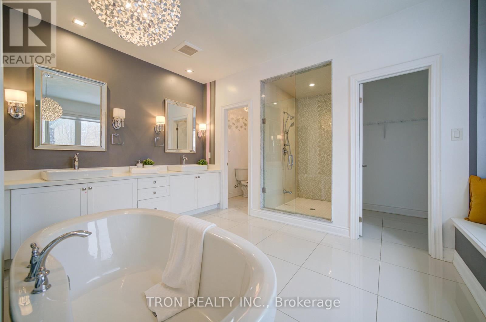 18 Giardina Crescent, Richmond Hill, Ontario  L4B 0G2 - Photo 33 - N12959908