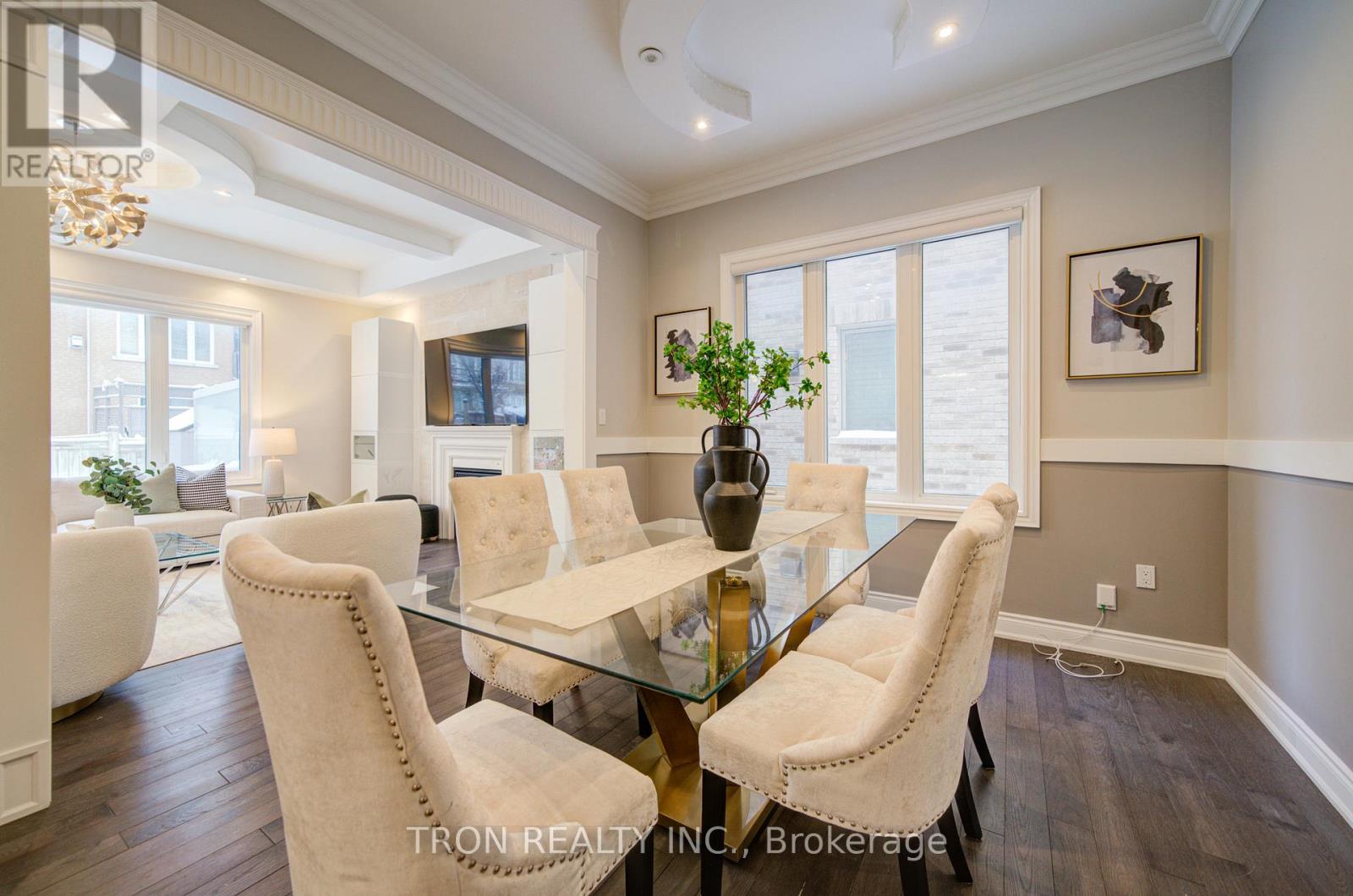 18 Giardina Crescent, Richmond Hill, Ontario  L4B 0G2 - Photo 8 - N12959908