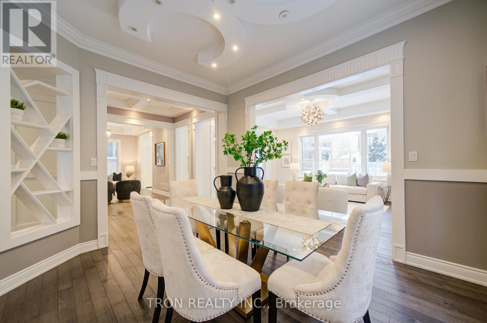 18 Giardina Crescent, Richmond Hill, Ontario  L4B 0G2 - Photo 9 - N12959908