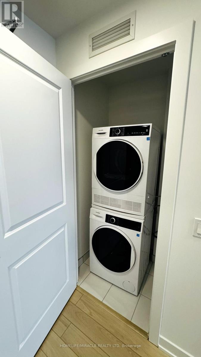 1903 - 15 Skyridge Drive, Brampton, Ontario  L6P 4S3 - Photo 5 - W12958598