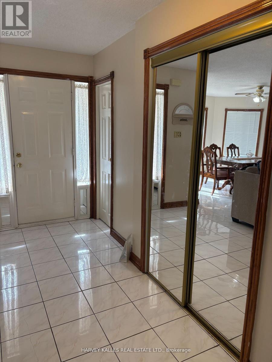 Main - 11 Twin Pines Drive, Wasaga Beach, Ontario  L9Z 1B5 - Photo 11 - S12959788