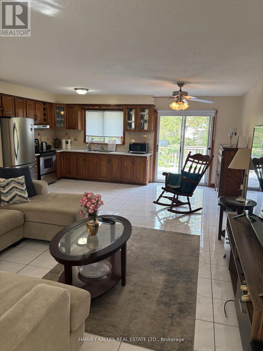 Main - 11 Twin Pines Drive, Wasaga Beach, Ontario  L9Z 1B5 - Photo 17 - S12959788