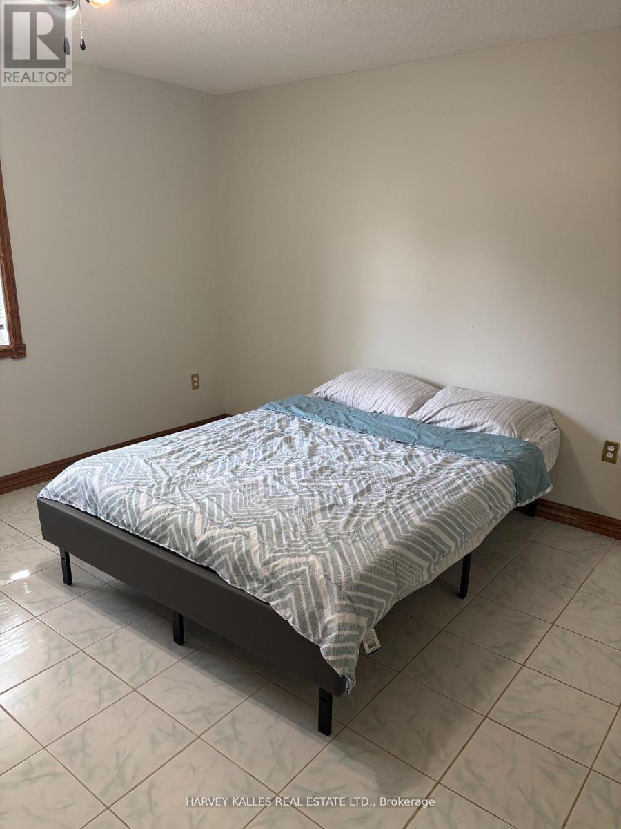 Main - 11 Twin Pines Drive, Wasaga Beach, Ontario  L9Z 1B5 - Photo 25 - S12959788