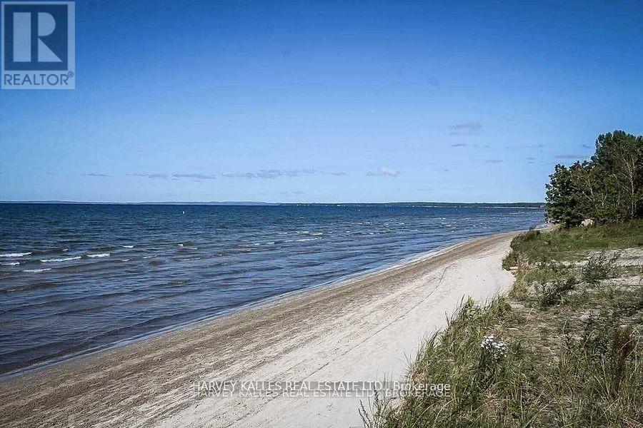 Main - 11 Twin Pines Drive, Wasaga Beach, Ontario  L9Z 1B5 - Photo 4 - S12959788