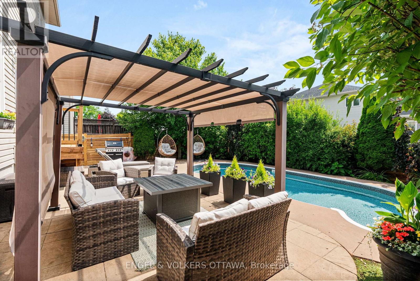 407 Landswood Way, Ottawa, Ontario  K2S 0A3 - Photo 42 - X12918316