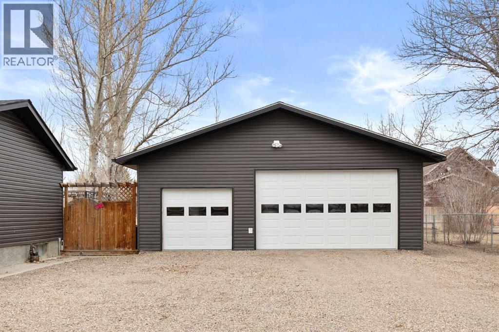 721 4 Avenue, Dunmore, Alberta  T1B 0J9 - Photo 4 - A2285241