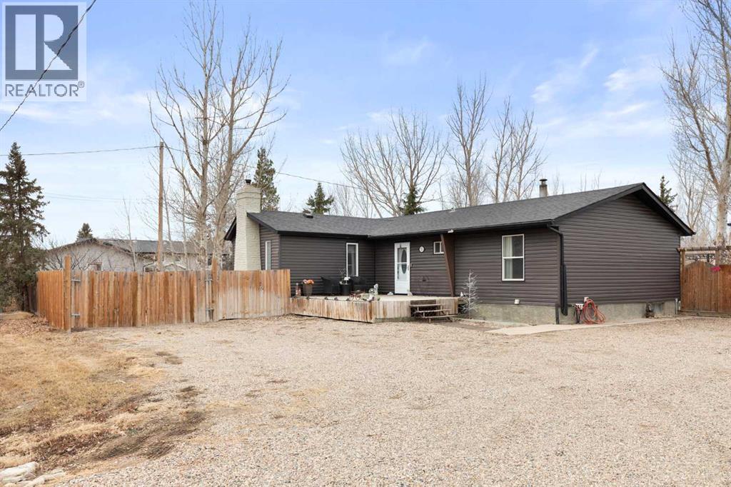 721 4 Avenue, Dunmore, Alberta  T1B 0J9 - Photo 3 - A2285241