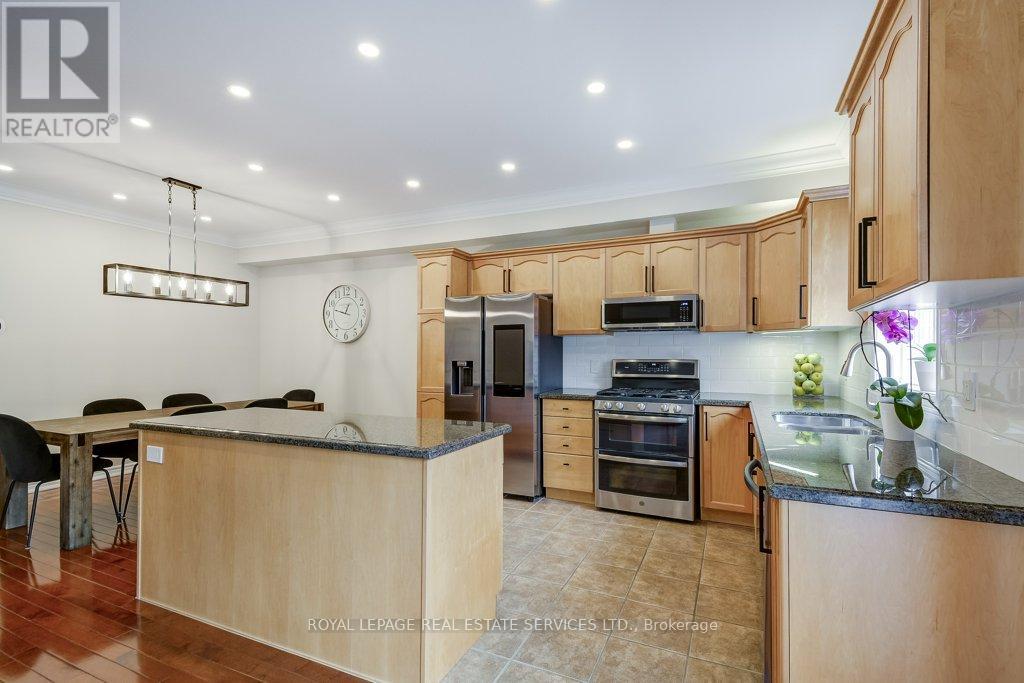 4069 Kilmer Drive, Burlington, Ontario  L7M 5A6 - Photo 15 - W12959704