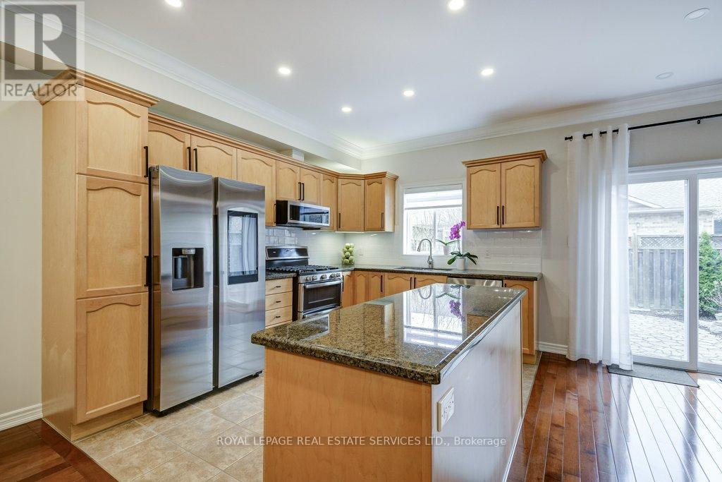 4069 Kilmer Drive, Burlington, Ontario  L7M 5A6 - Photo 16 - W12959704