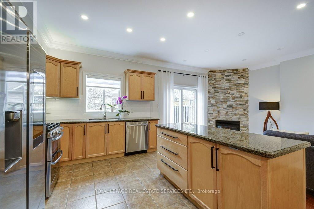 4069 Kilmer Drive, Burlington, Ontario  L7M 5A6 - Photo 17 - W12959704