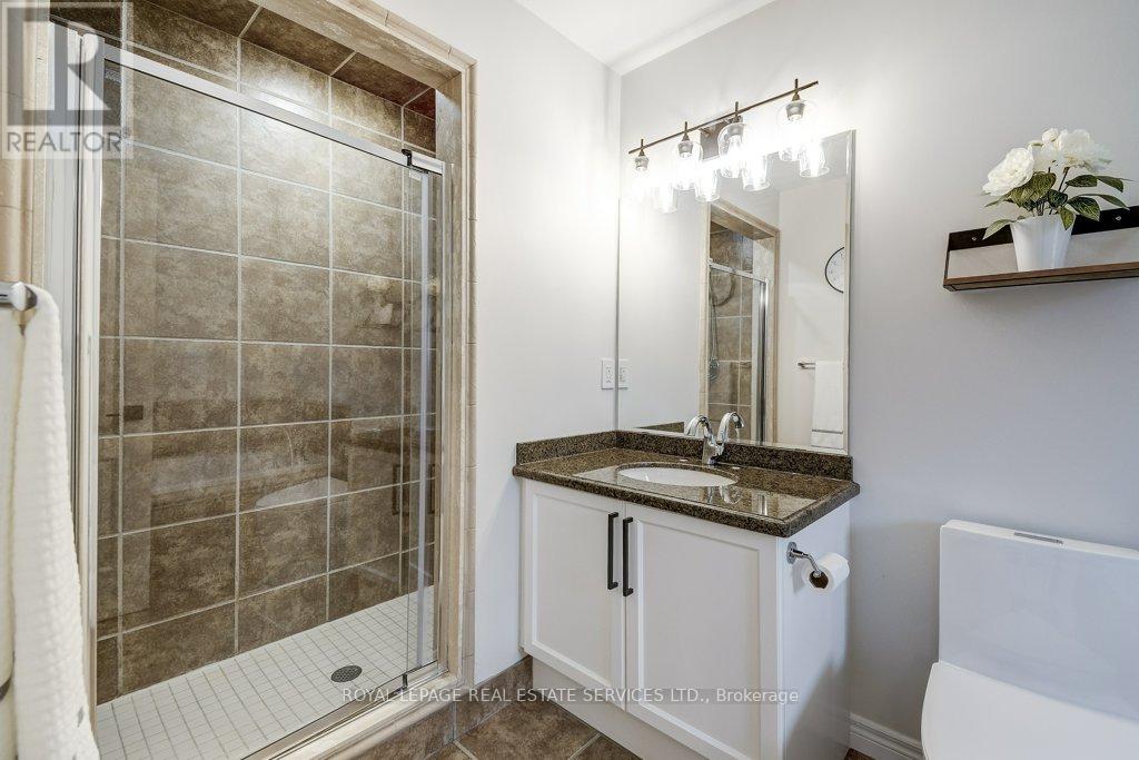 4069 Kilmer Drive, Burlington, Ontario  L7M 5A6 - Photo 31 - W12959704