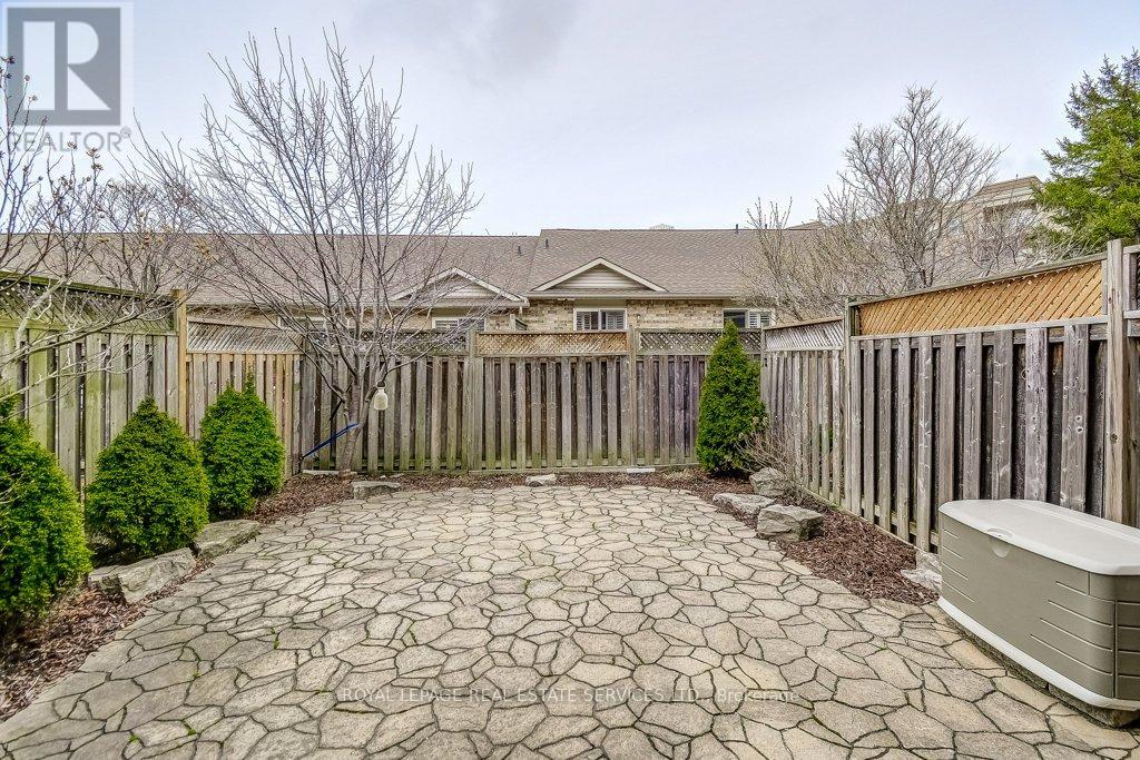 4069 Kilmer Drive, Burlington, Ontario  L7M 5A6 - Photo 37 - W12959704