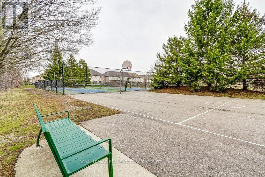 4069 Kilmer Drive, Burlington, Ontario  L7M 5A6 - Photo 47 - W12959704