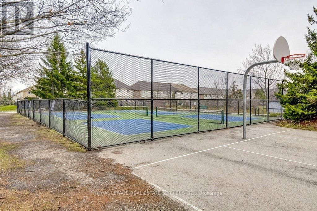 4069 Kilmer Drive, Burlington, Ontario  L7M 5A6 - Photo 48 - W12959704