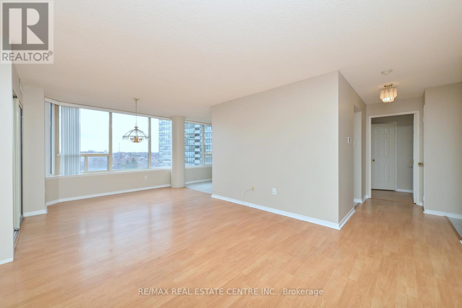 #609 - 330 Rathburn Road W, Mississauga, Ontario L5B 3Y1 - Photo 12 - W12959750