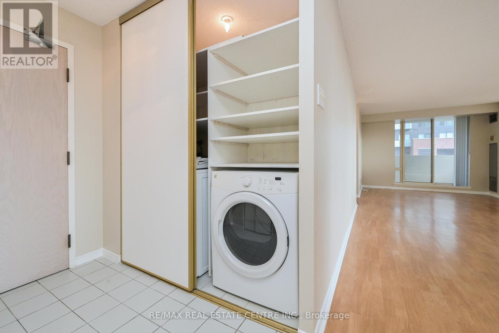 #609 - 330 Rathburn Road W, Mississauga, Ontario L5B 3Y1 - Photo 26 - W12959750