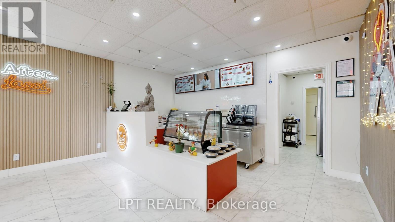 22 - 83 Kennedy Road S, Brampton, Ontario  L6W 3E1 - Photo 11 - W12959814