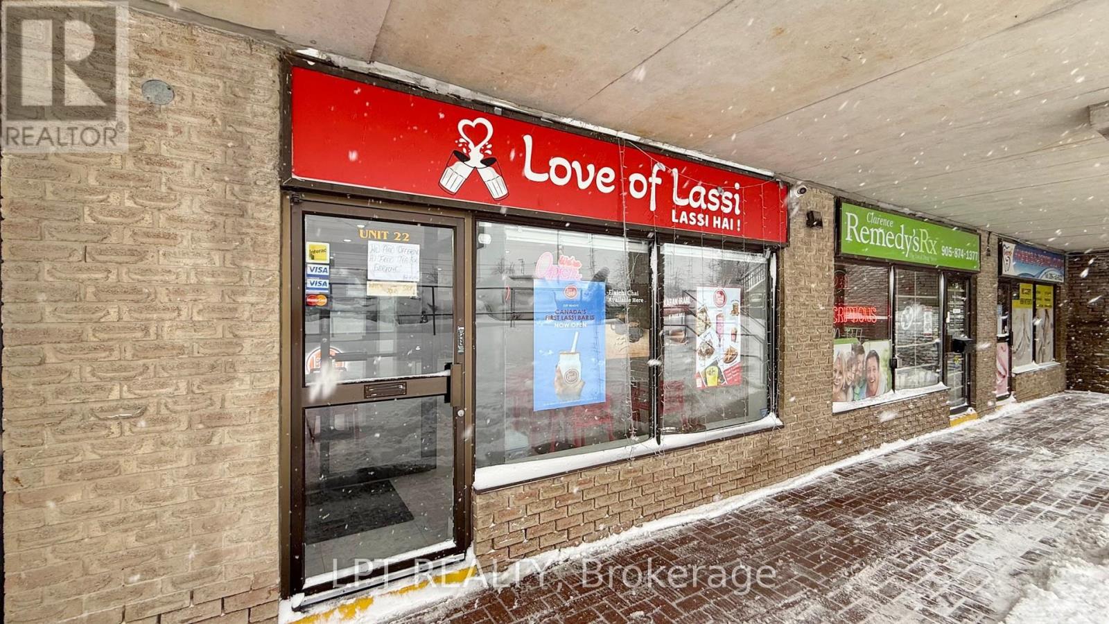 22 - 83 Kennedy Road S, Brampton, Ontario  L6W 3E1 - Photo 3 - W12959814