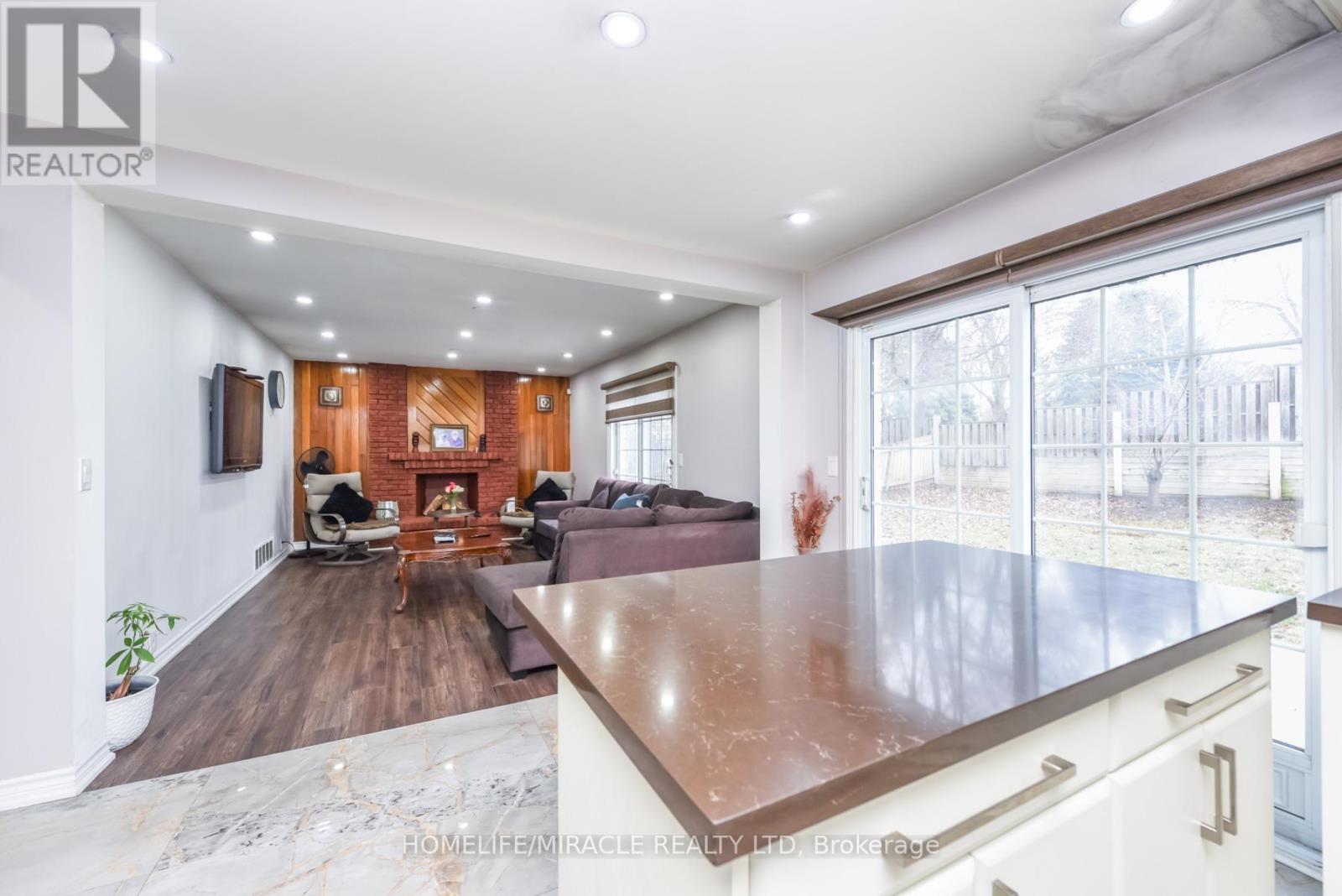 67 Massey Street, Brampton, Ontario  L6S 3A3 - Photo 20 - W12959816