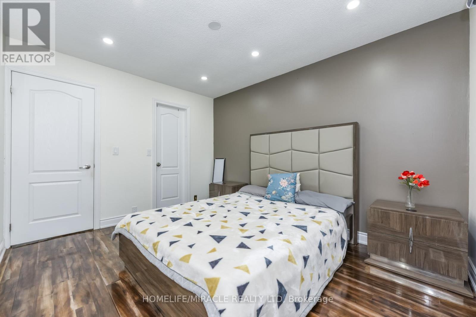 67 Massey Street, Brampton, Ontario  L6S 3A3 - Photo 40 - W12959816