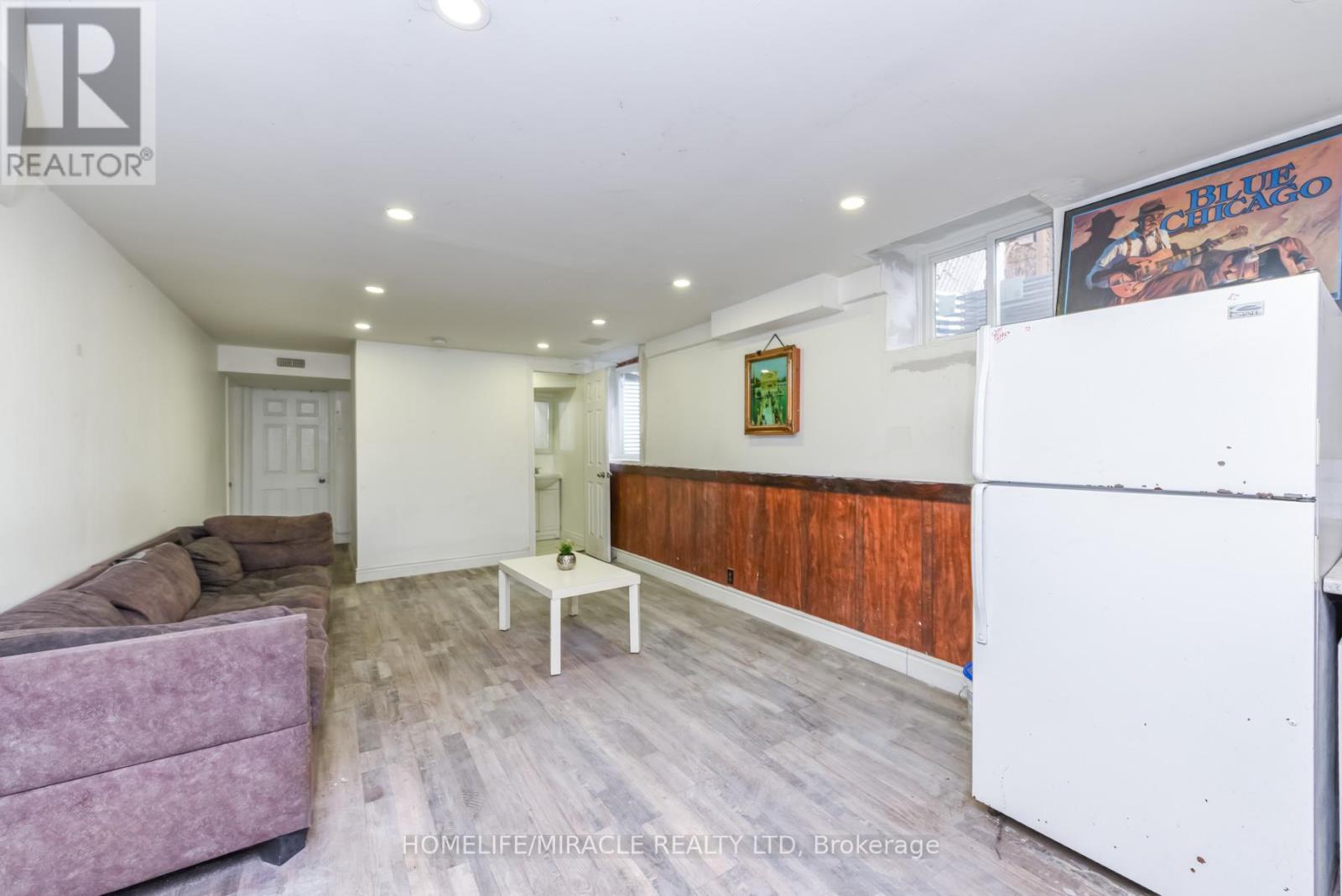 67 Massey Street, Brampton, Ontario  L6S 3A3 - Photo 46 - W12959816