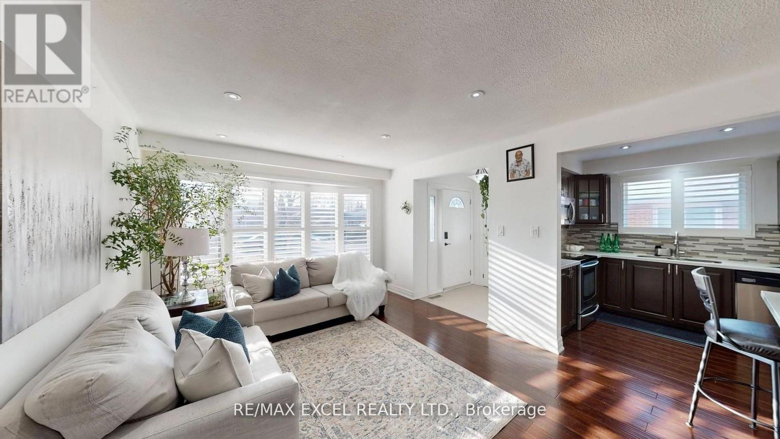 1849 Bonnymede Drive, Mississauga, Ontario  L5J 1E2 - Photo 12 - W12959844