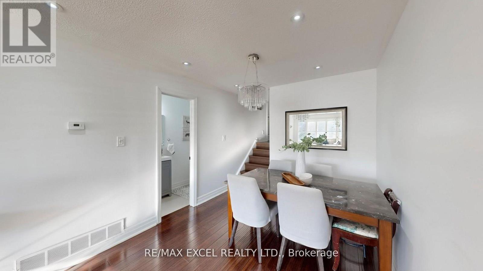 1849 Bonnymede Drive, Mississauga, Ontario  L5J 1E2 - Photo 17 - W12959844