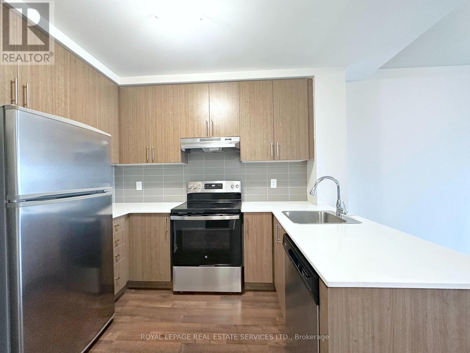 2407 - 188 Clark Boulevard, Brampton, Ontario  L6T 0J2 - Photo 3 - W12959852