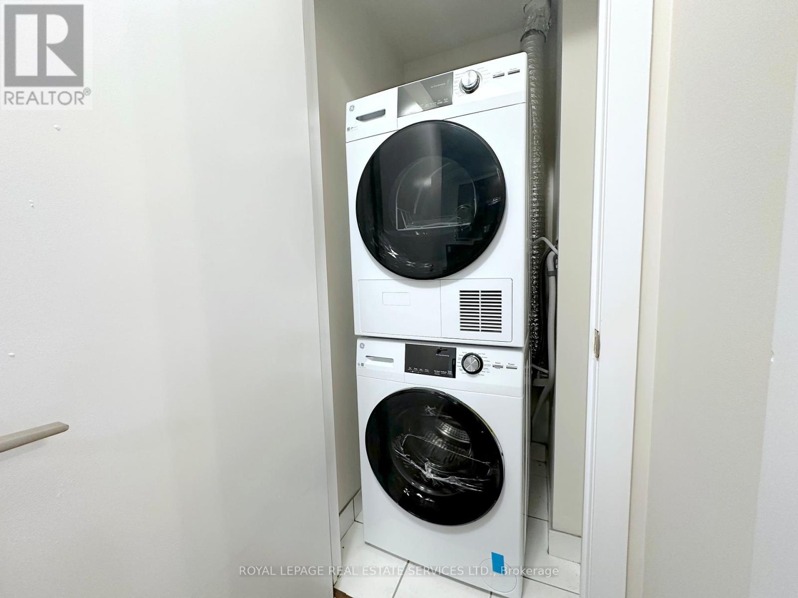 2407 - 188 Clark Boulevard, Brampton, Ontario  L6T 0J2 - Photo 9 - W12959852