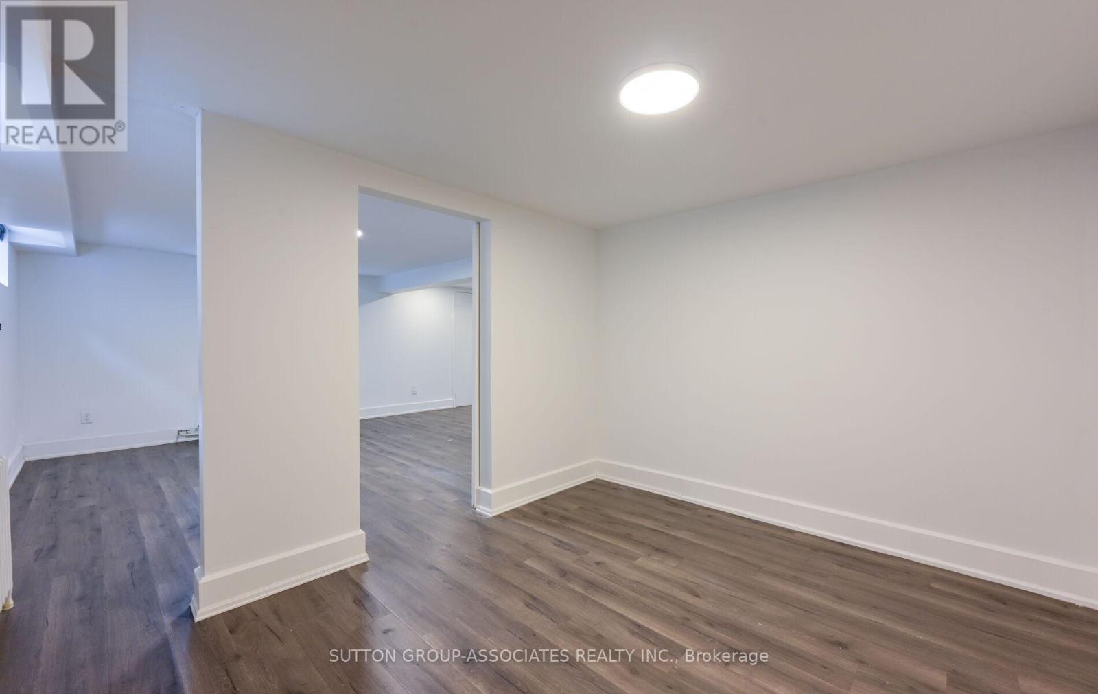 Lower - 24 Alyward Street, Toronto (Beechborough-Greenbrook), Ontario  M6M 3L3 - Photo 11 - W12959854