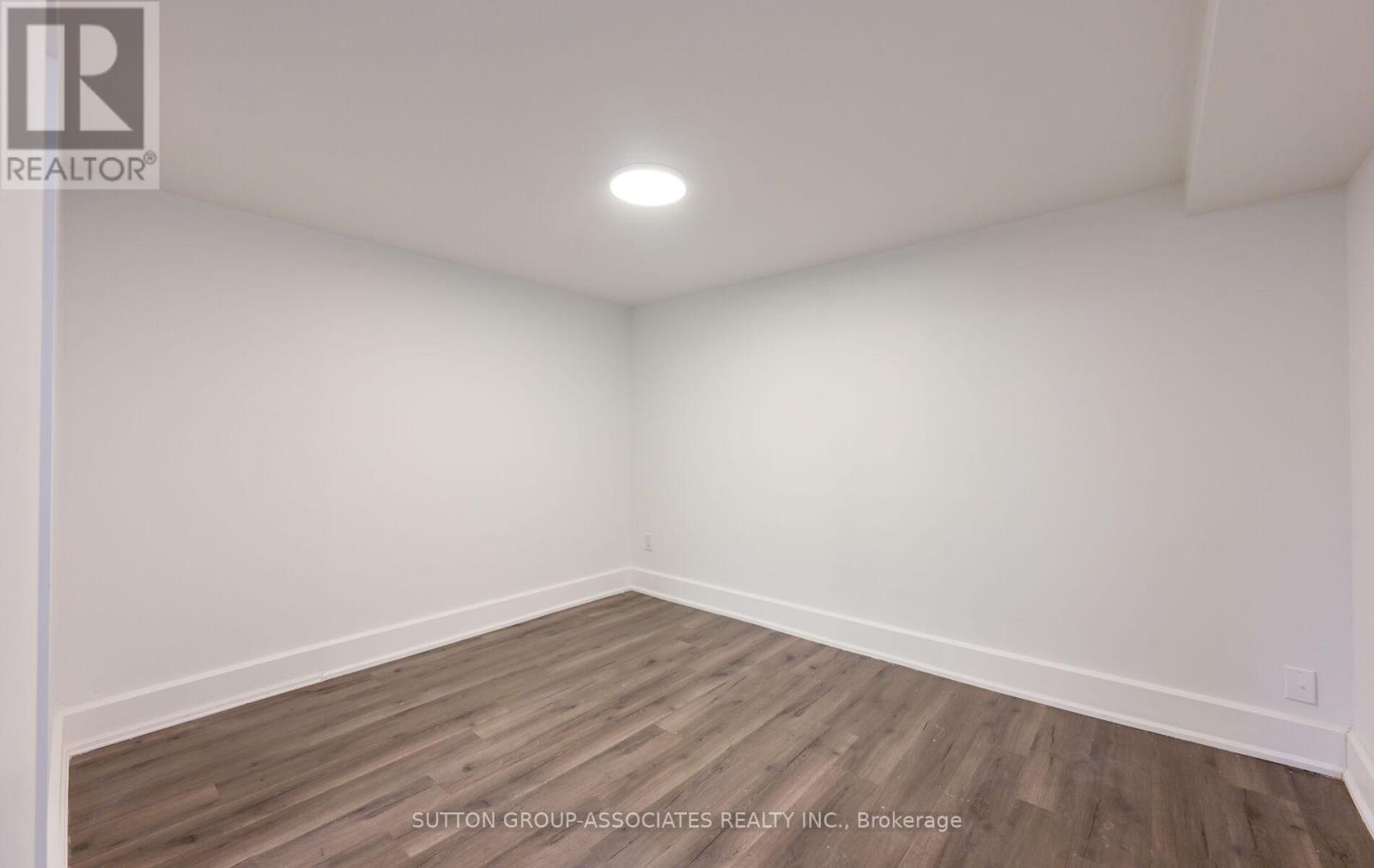 Lower - 24 Alyward Street, Toronto (Beechborough-Greenbrook), Ontario  M6M 3L3 - Photo 13 - W12959854