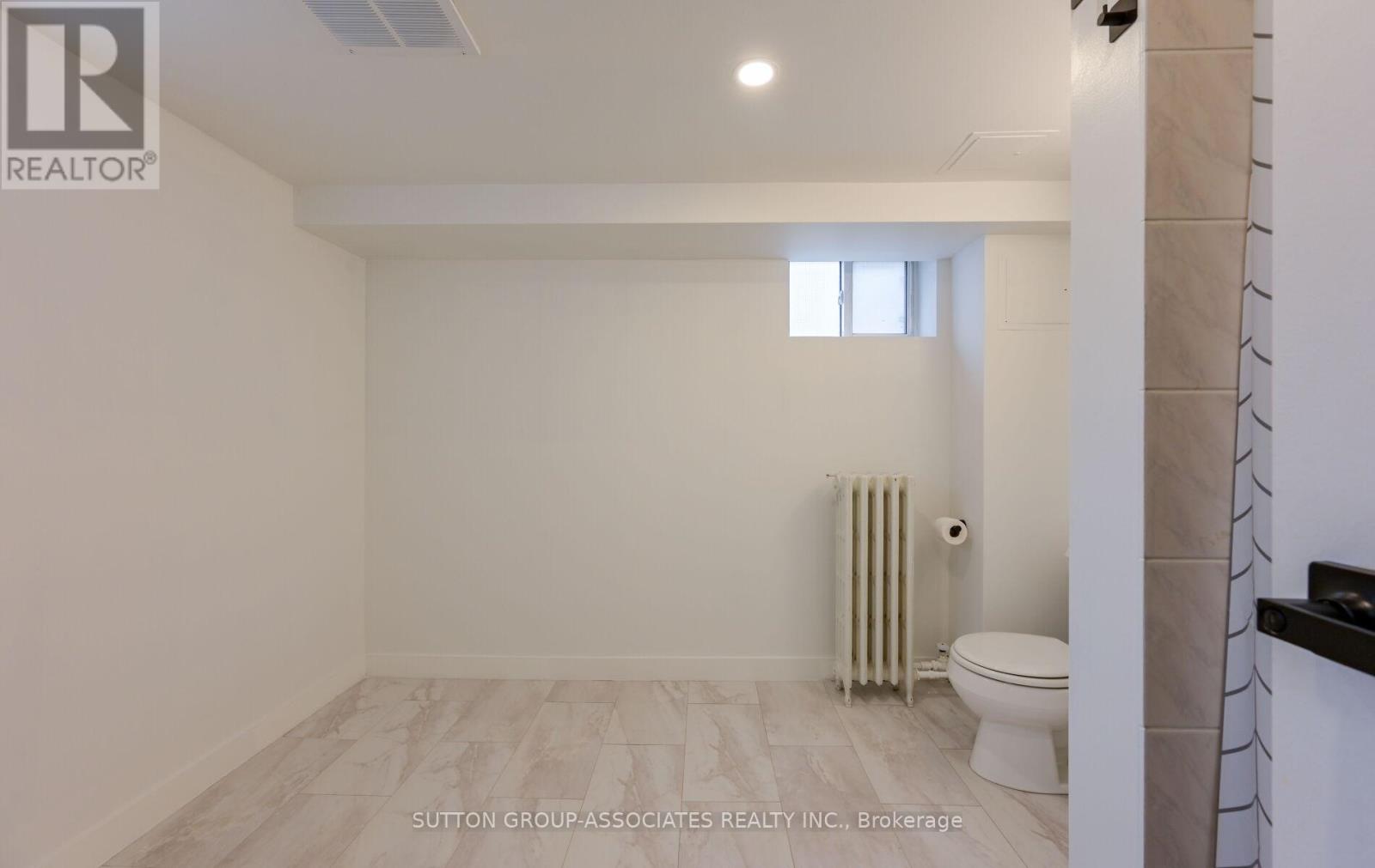 Lower - 24 Alyward Street, Toronto (Beechborough-Greenbrook), Ontario  M6M 3L3 - Photo 16 - W12959854