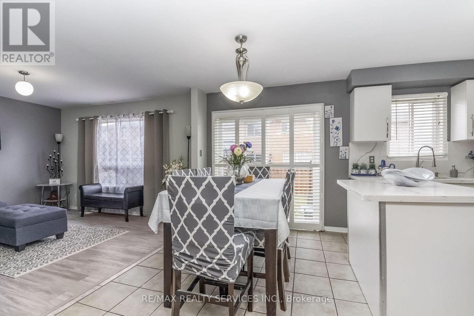 359 Edenbrook Hill Drive, Brampton, Ontario  L7A 2N4 - Photo 15 - W12959864