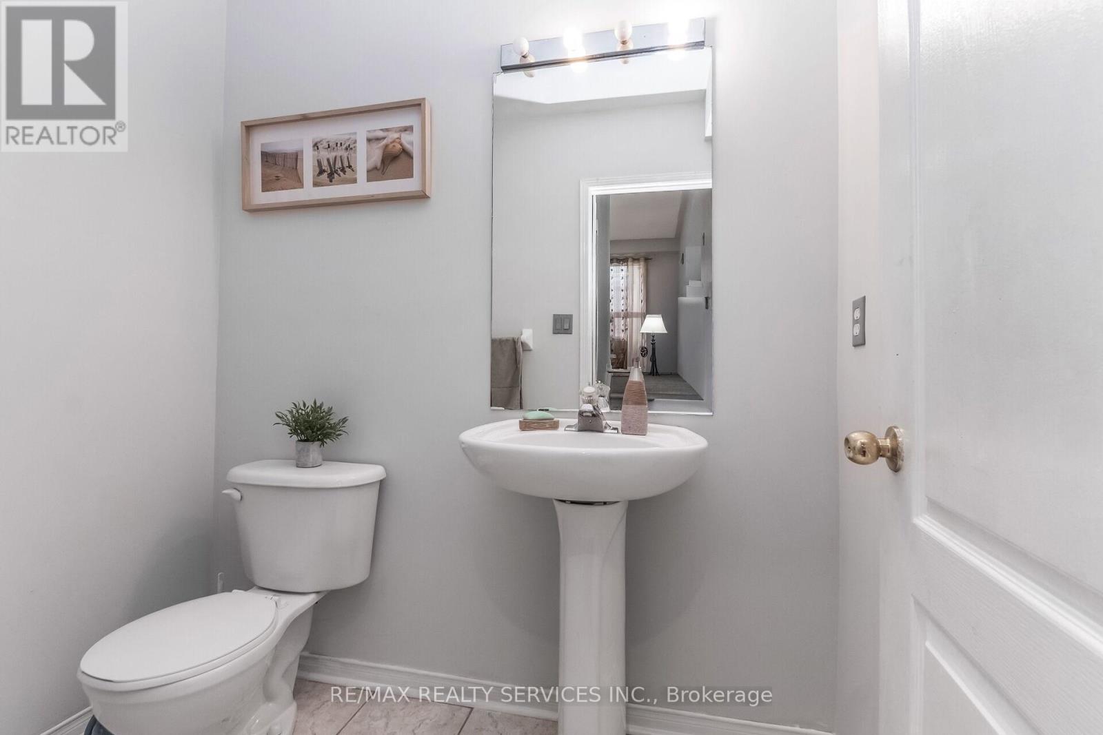 359 Edenbrook Hill Drive, Brampton, Ontario  L7A 2N4 - Photo 19 - W12959864