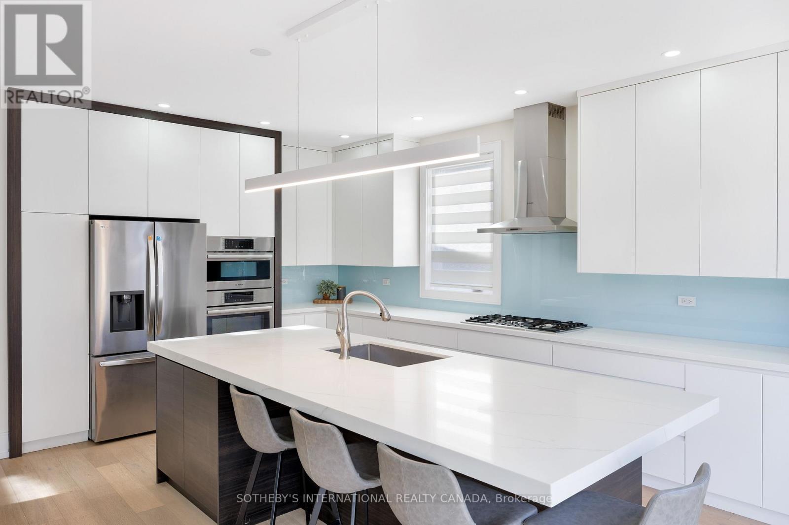 54 A Trueman Avenue, Toronto, Ontario  M8Z 5A2 - Photo 12 - W12959878