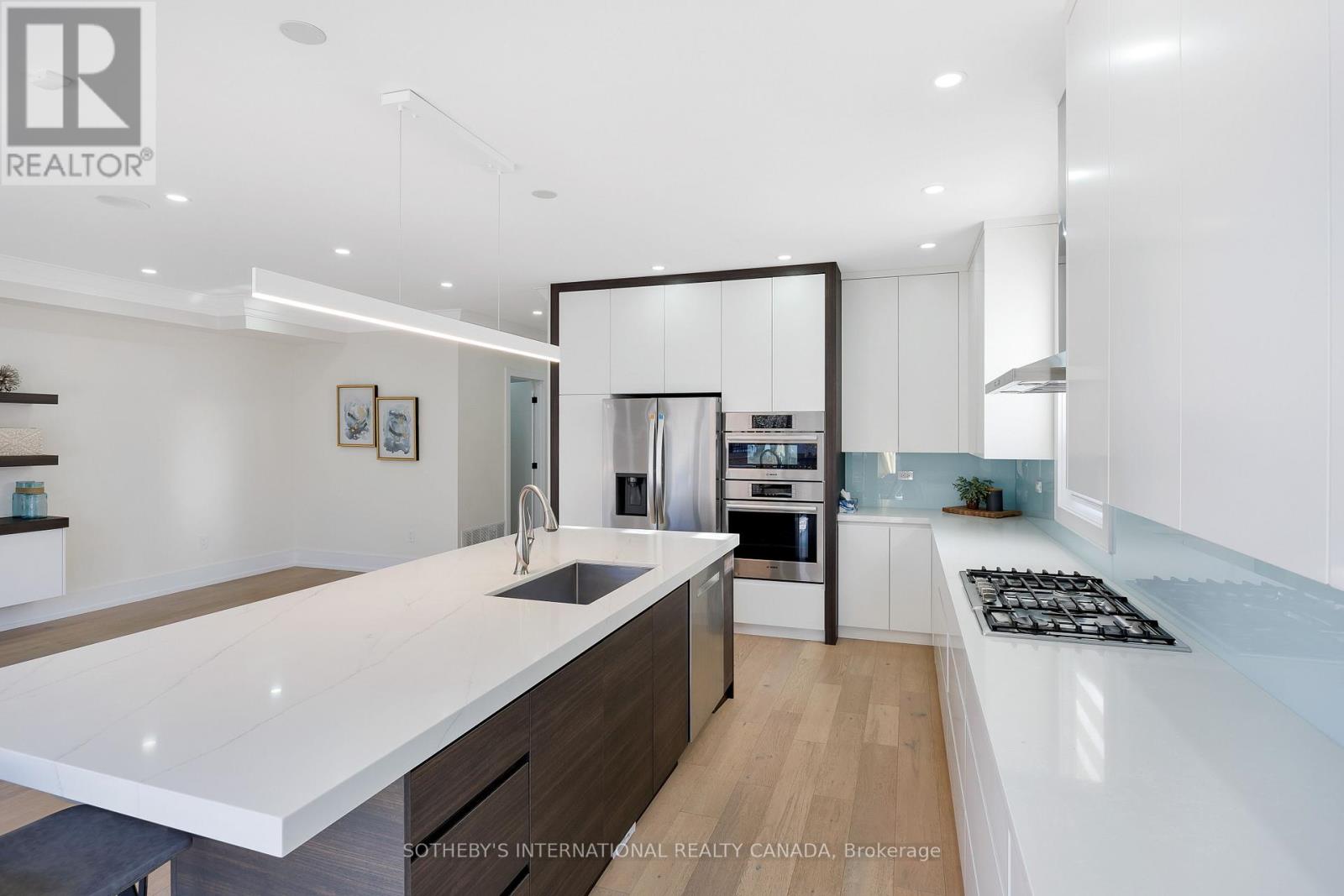 54 A Trueman Avenue, Toronto, Ontario  M8Z 5A2 - Photo 13 - W12959878