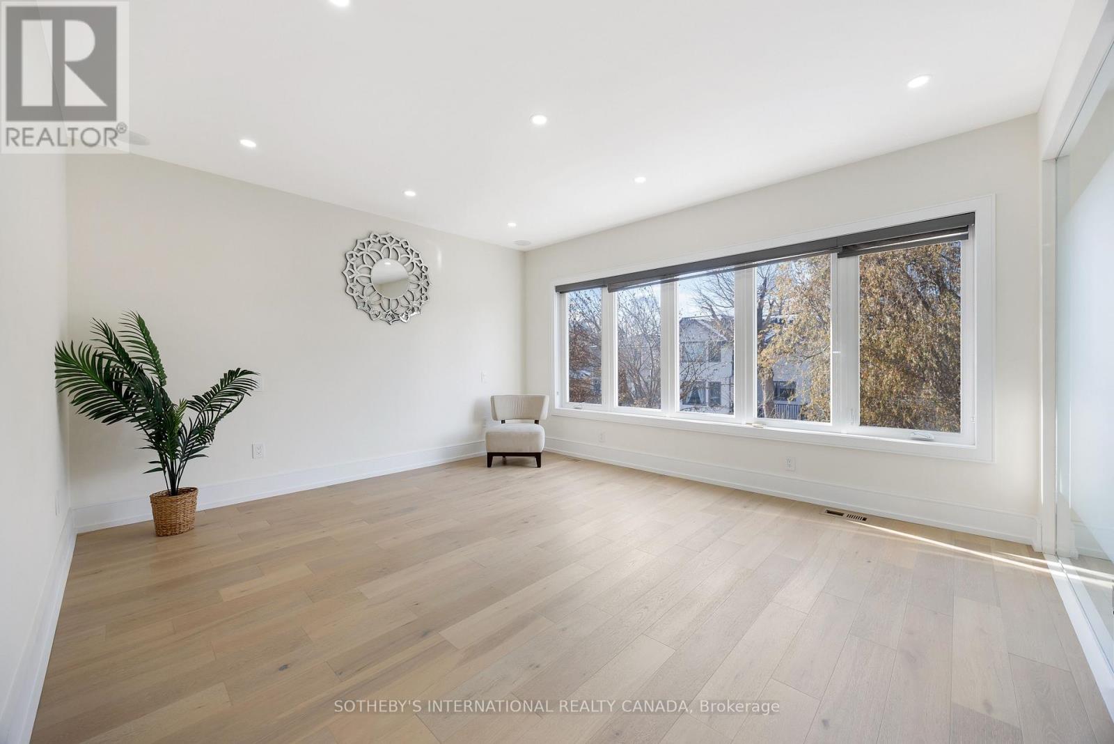 54 A Trueman Avenue, Toronto, Ontario  M8Z 5A2 - Photo 24 - W12959878