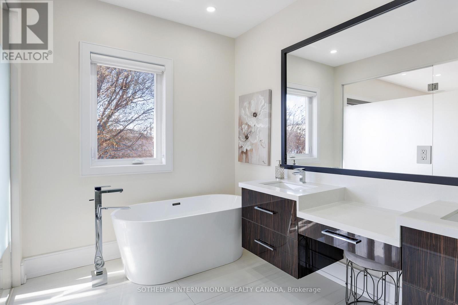 54 A Trueman Avenue, Toronto, Ontario  M8Z 5A2 - Photo 28 - W12959878