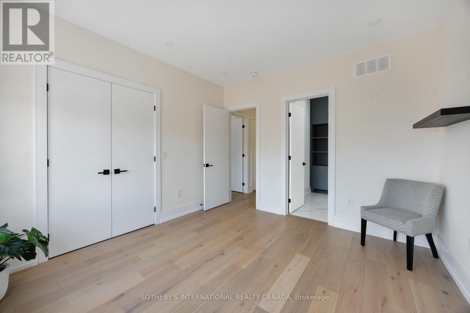 54 A Trueman Avenue, Toronto, Ontario  M8Z 5A2 - Photo 32 - W12959878