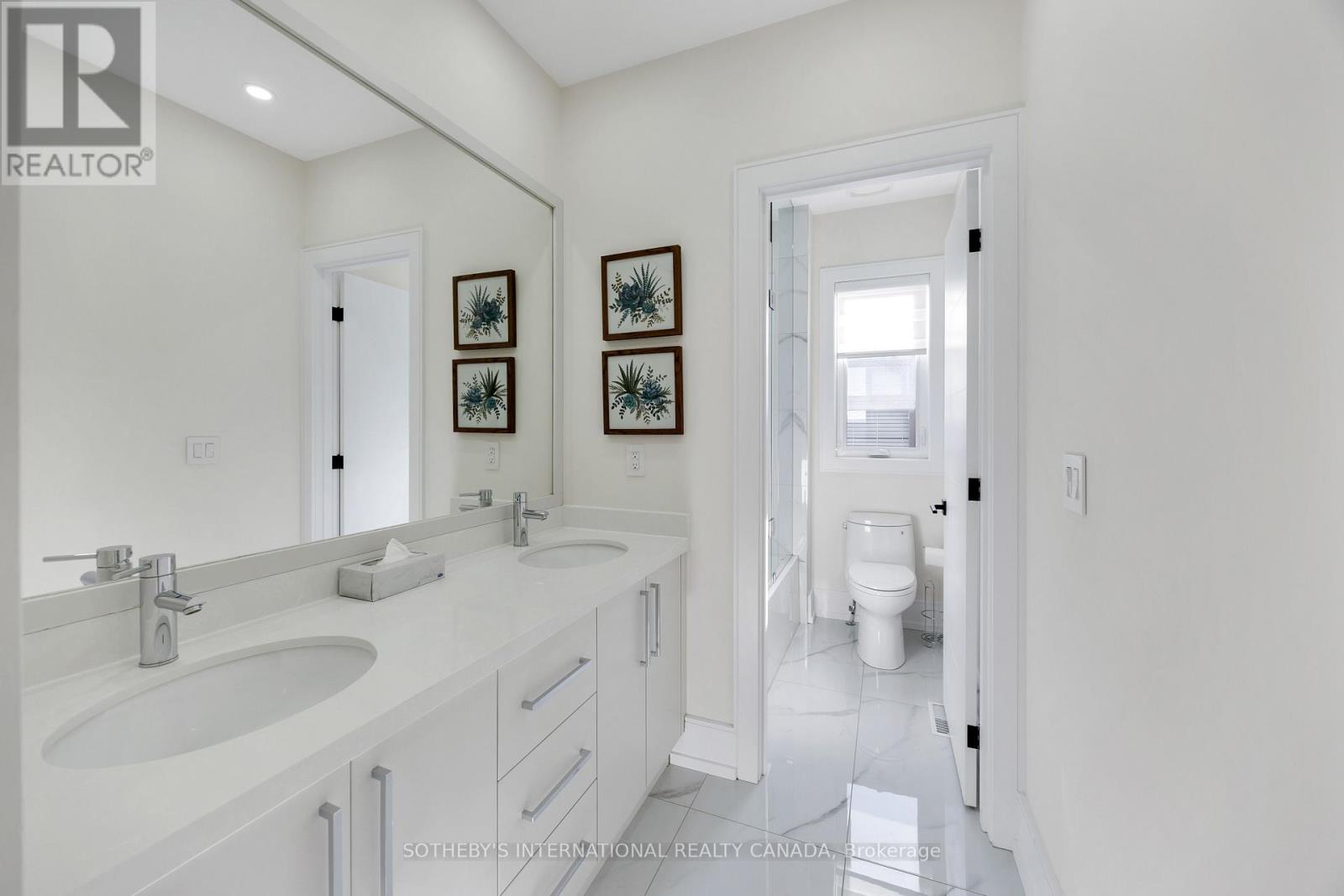 54 A Trueman Avenue, Toronto, Ontario  M8Z 5A2 - Photo 36 - W12959878